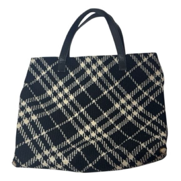 Burberry Houndstooth Black And Off White Wool/Leather Bag. - Picture 2 of 15